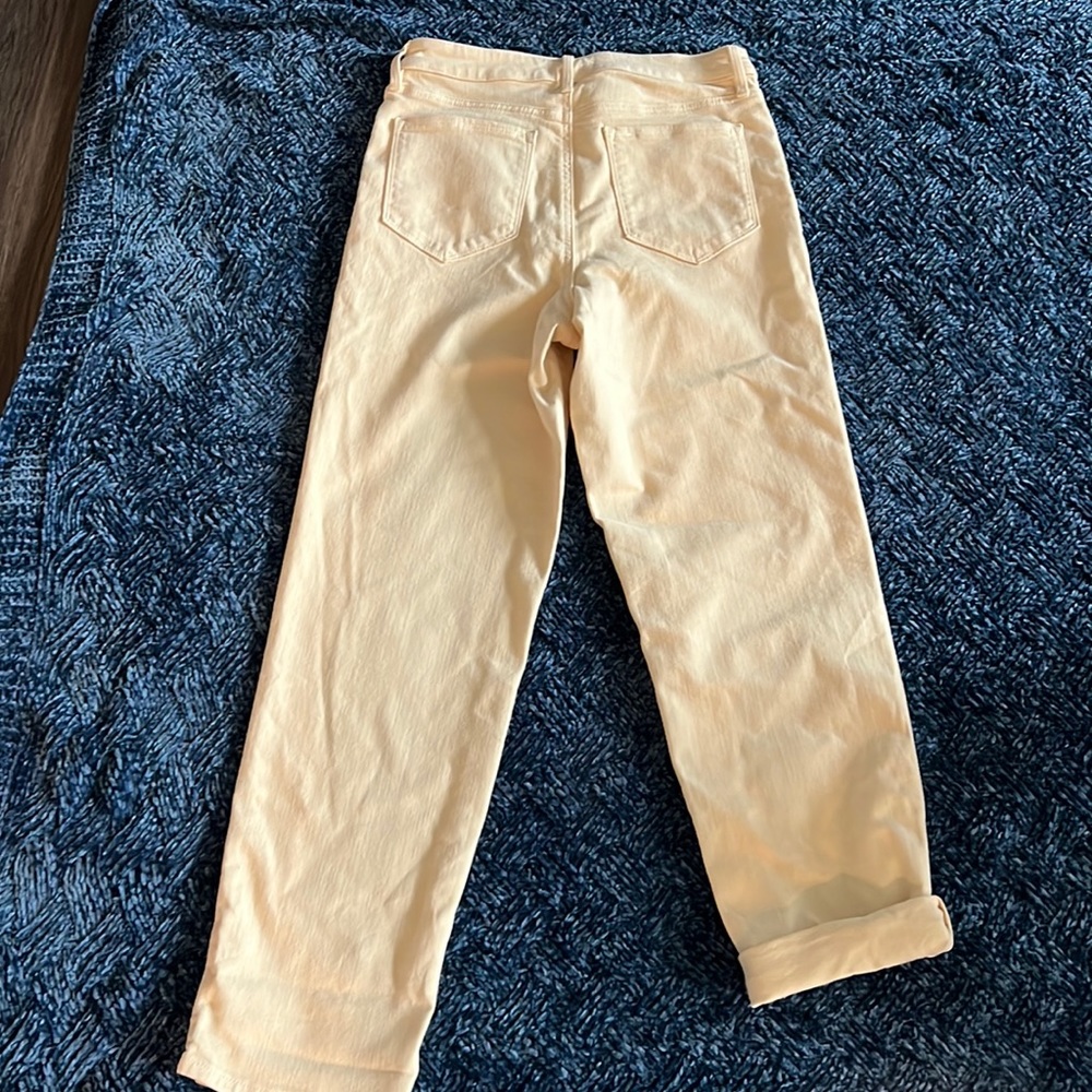 Athleta straight jeans size 6 in bone.